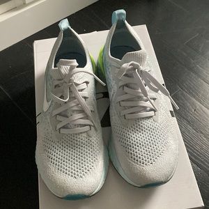 Nike React Size 6